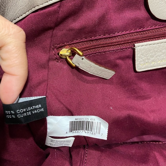 Marc by Marc Jacobs Solid Leather Shoulder Bag in Cement color, Very Good - Picture 2 of 12